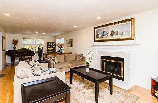 4th image of 54 Palomino Dr