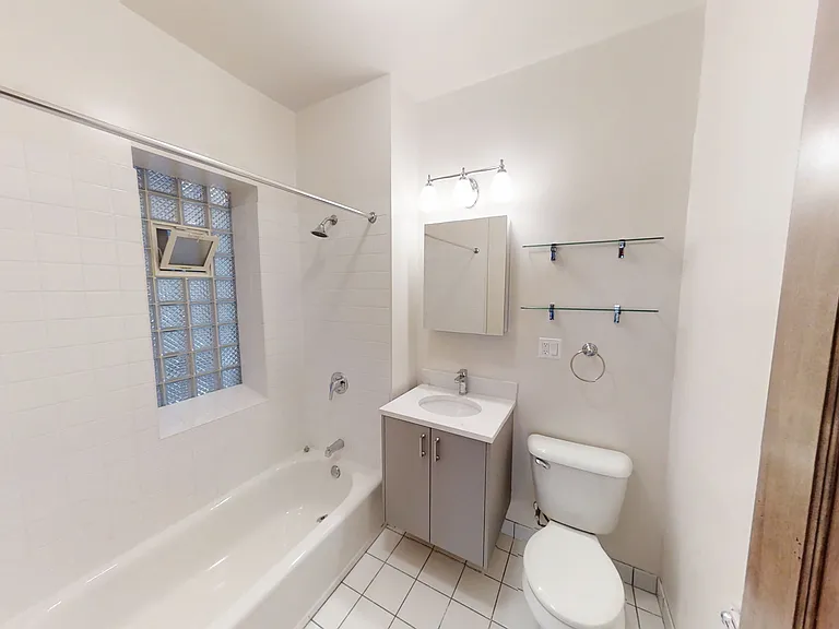 3761 N Lakewood Ave #1F — Photo 8