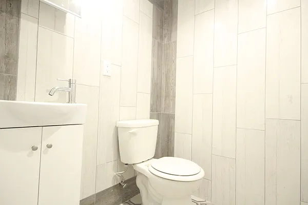 Rented by Rental Solutions Inc | media 23