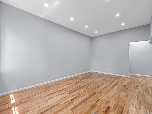 4th image of 21739 114th Road