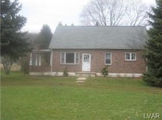 1895 State St, Alburtis, PA 18011