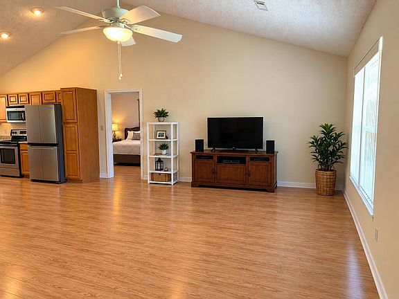 2nd image of 604 Crumpton Rd