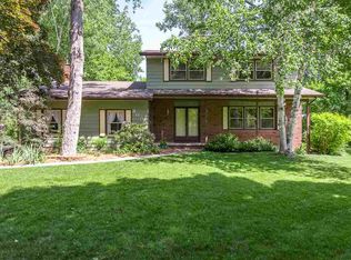 3009 Canterbury Dr, Midland, MI