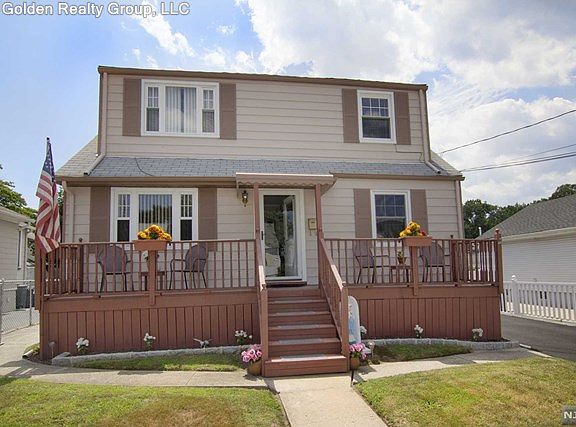 2nd image of 209 Boston Ave