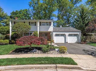 54 Eileen Way, Edison, NJ 08837