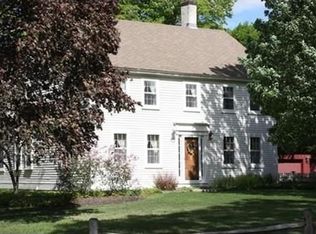 7 Philip St, Medfield, MA 02052