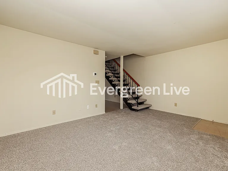 7560 Mount Whitney St — Photo 4