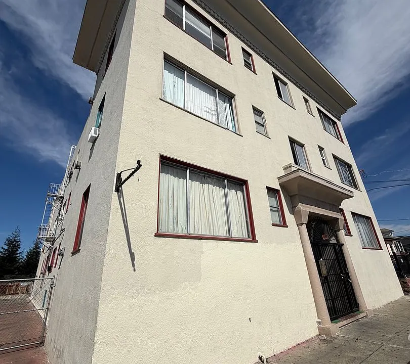 1501 38th Ave