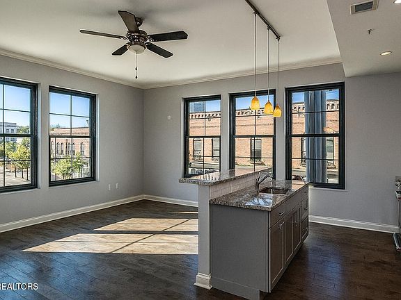 3rd image of 115 Willow Ave #200