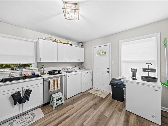 5th image of 3855 Queen Ann Cir