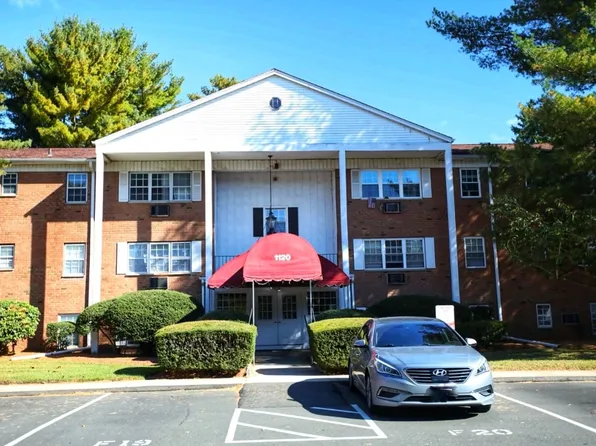 1120 New Haven Avenue APT 148, Milford, CT 06460