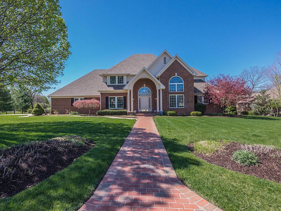 2nd image of 3710 S Old Ridge Ct