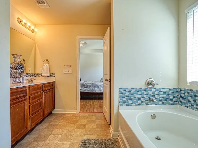 1047 Timber Trl — Photo 20