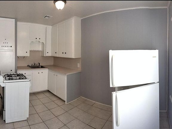4th image of 1017 Elm Ave APT B
