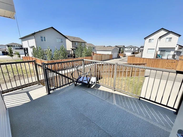 31 Northlander Ln W #UPPER LEVEL — Photo 13