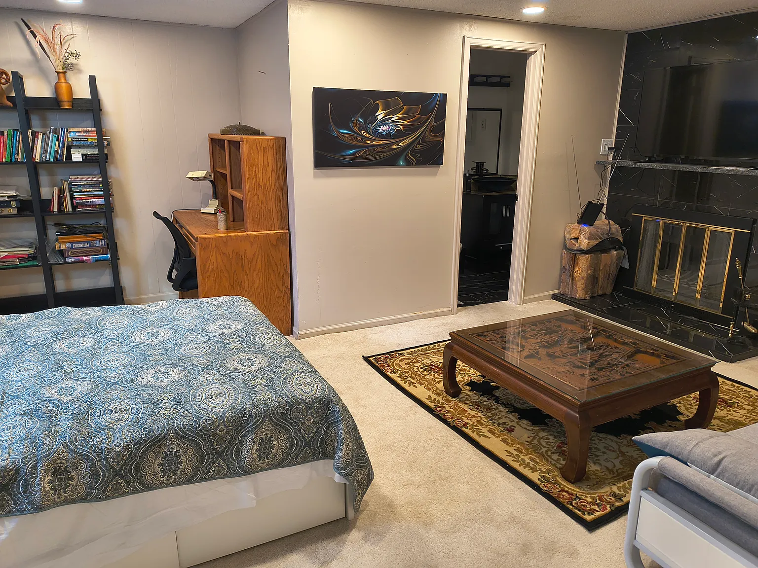 4 bed, 2.5 bath, 1960 sqft, $1,200 — Photo 2