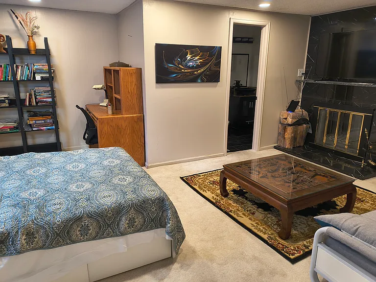 4294 E Maplewood Way #1 — Photo 2