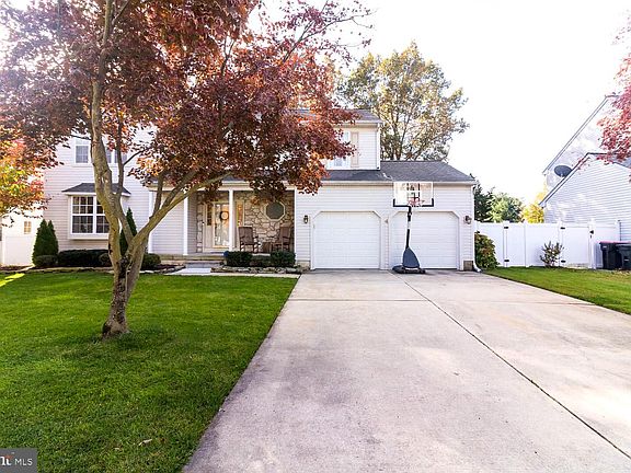3rd image of 4 Perryville Rd