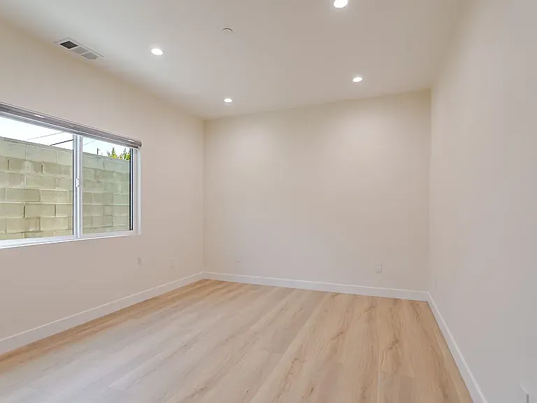 2 bed, 810 sqft, $3,450 — Photo 4