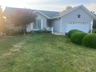 104 Pleasant View Ct, Gifford, IL, 61847