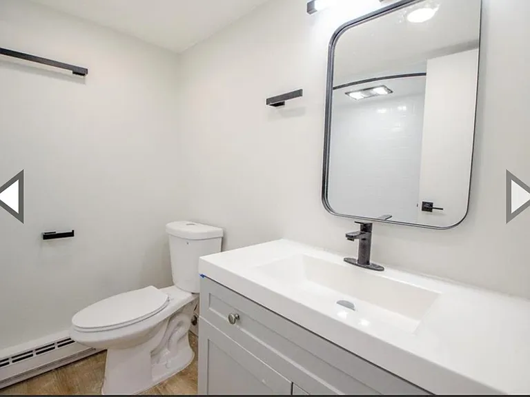 Robin Hood Apartments — Photo 32
