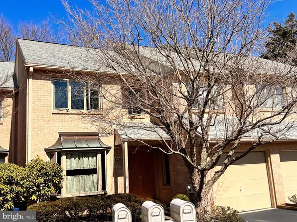 84 Militia Hill Dr, Chesterbrook, PA 19087