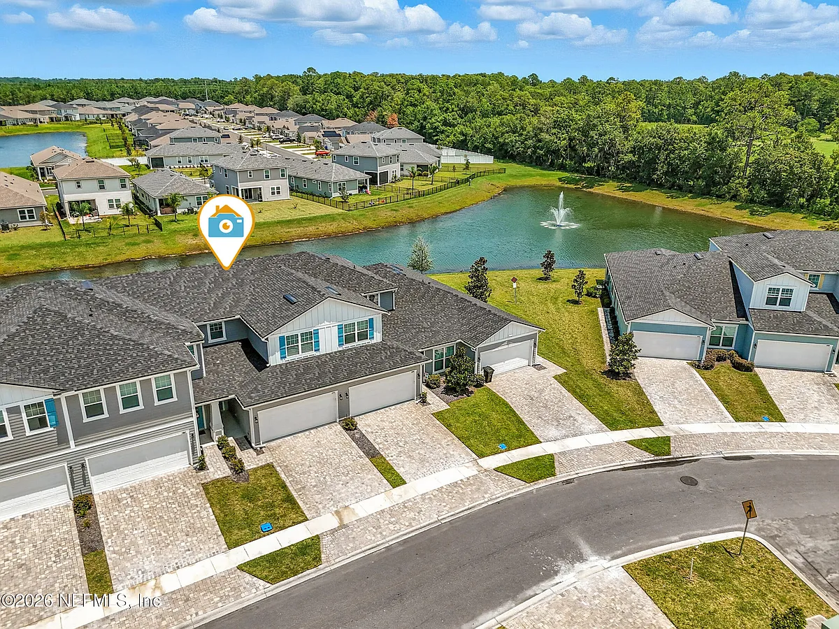 Building Photo - 698 Cherry Elm Dr