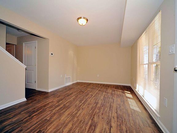 5th image of 4527 Avondale St APT 1