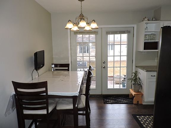 5th image of 802 Bishop Ave