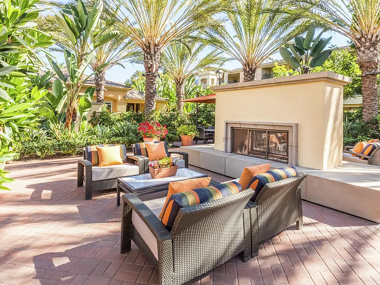 Torrey Hills Apartment Homes — Photo 6