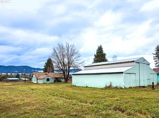 20076 State Highway 42, Camas Valley, OR 97416