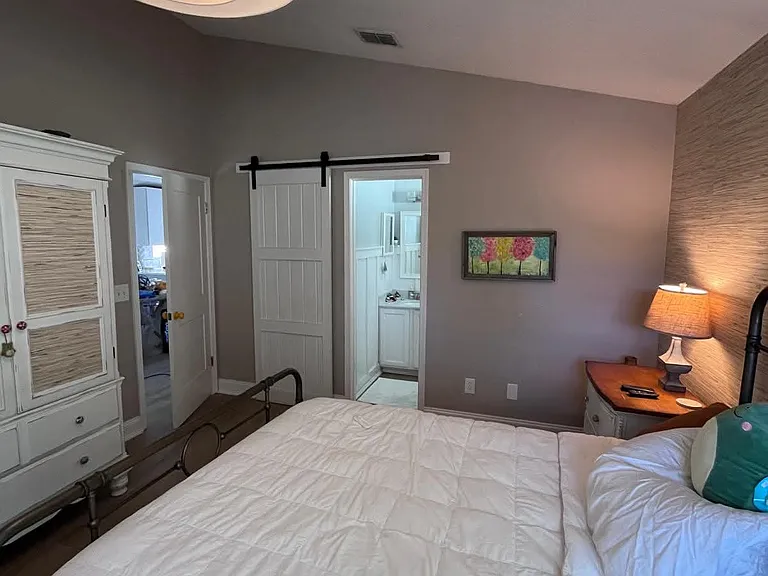 1634 Evans Dr S — Photo 4