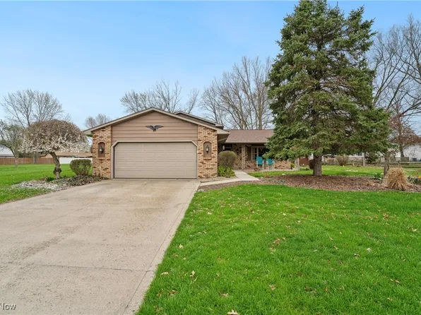 4281 Berkeley Dr, Sheffield Village, OH 44054