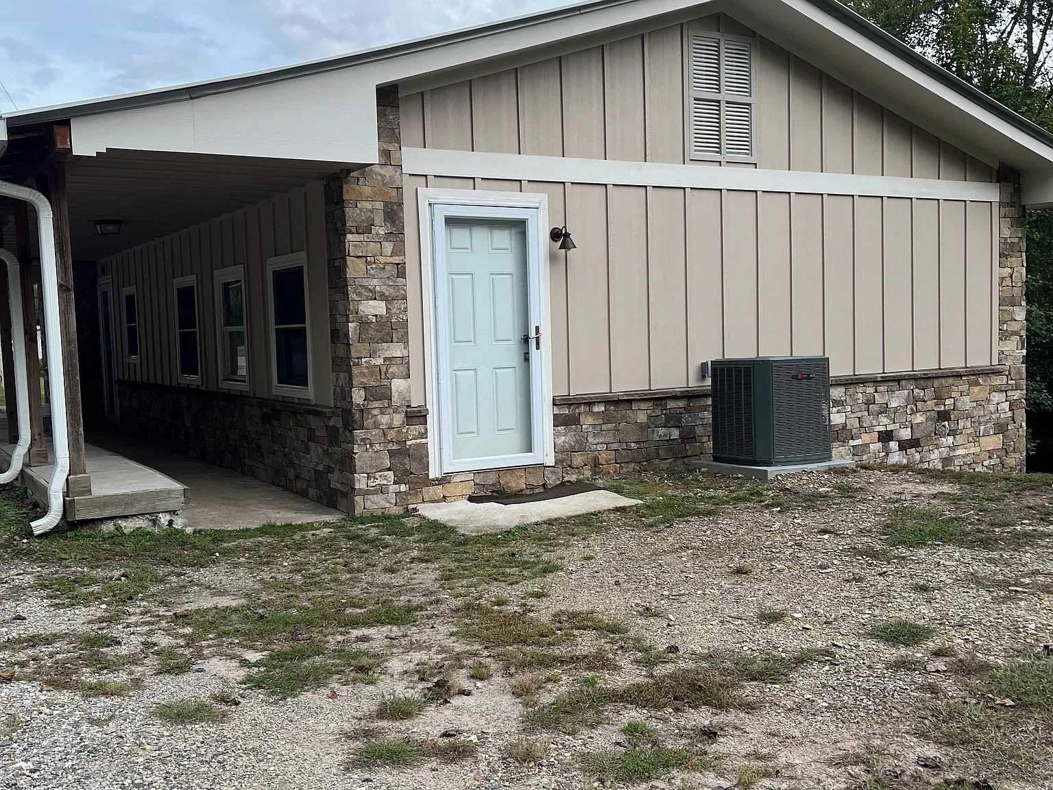 3 bed, 1450 sqft, $1,800 — Photo 3