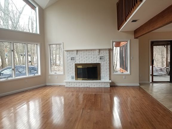 1st floor with fireplace