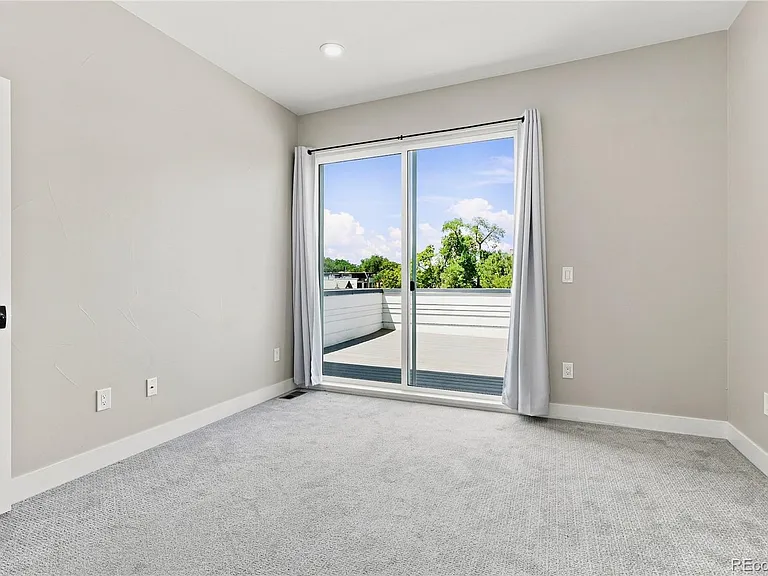 3832 Jason St #5 — Photo 17