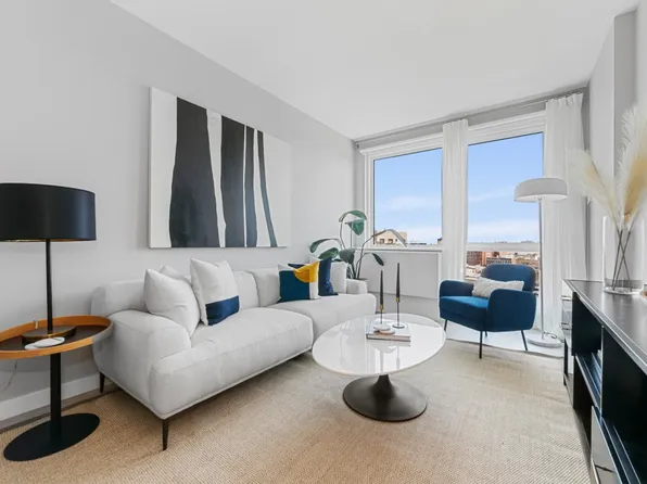 800 Flatbush Avenue image 1 of 20