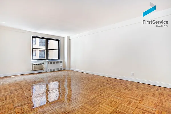 Rented by FirstService Realty (legacy) | media 6