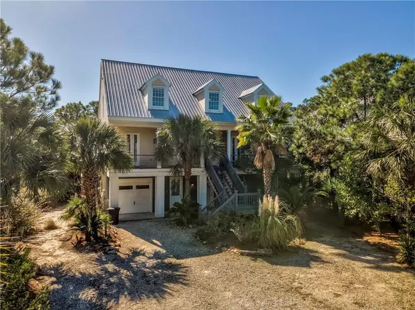 705 Hernando Pl, Dauphin Island, AL 36528
