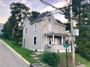 194 Highland Ave #A, Morgantown, WV 26505