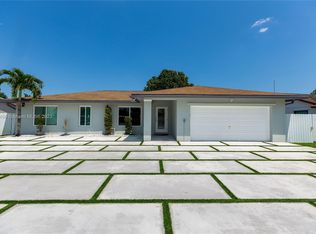 1070 SW 128th Dr, Davie, FL 33325