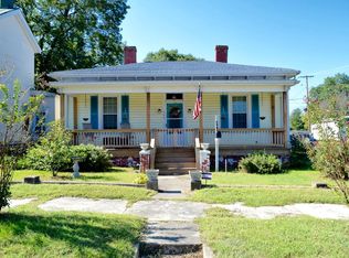 300 E Virginia Ave, Crewe, VA 23930