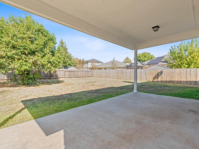 10808 Chippenhook Ct — Photo 12