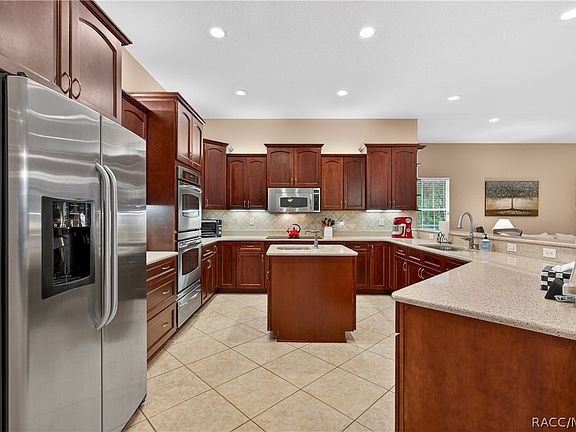 3rd image of 4052 N Mayan Dr