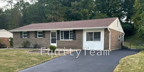 724 Winding Way