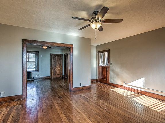 3rd image of 820 S 25th Ave APT 8