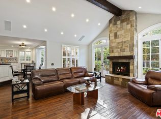 329 S Anita Ave, Los Angeles, CA 90049