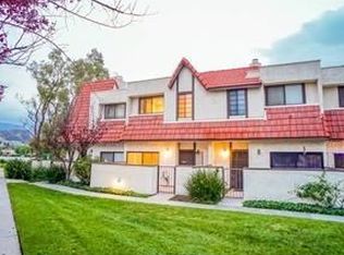27610 Nugget Dr APT 4, Santa Clarita, CA 91387