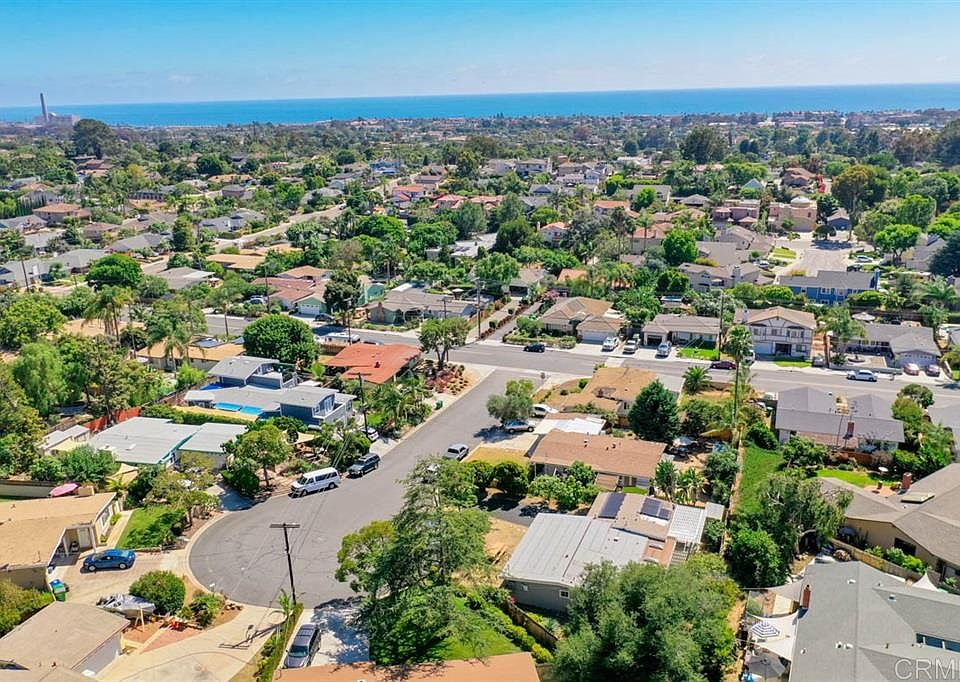 2nd image of 1770 Valley Pl