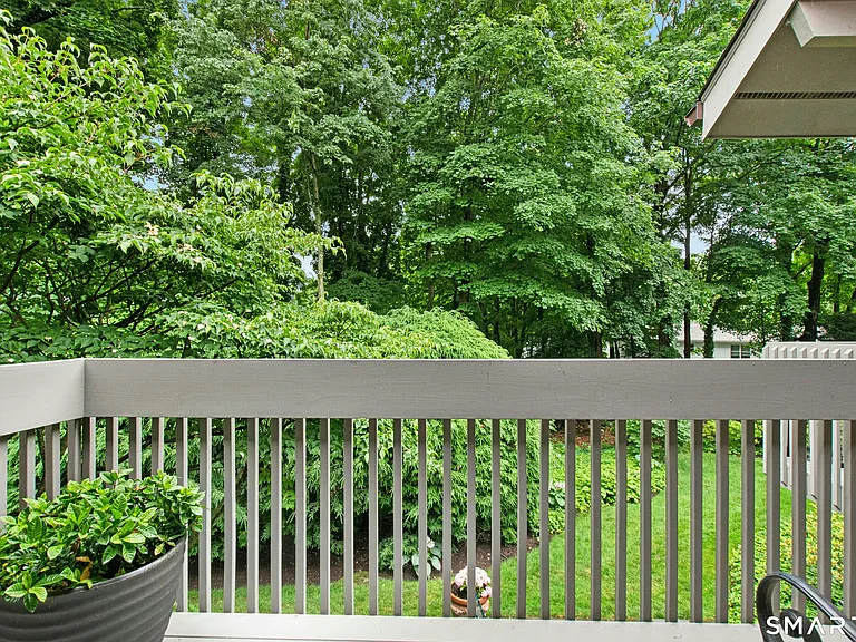 377 Main St #8 — Photo 25